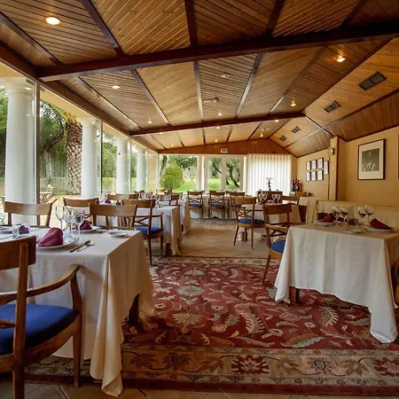 Hotel Hacienda Montenmedio 4*
